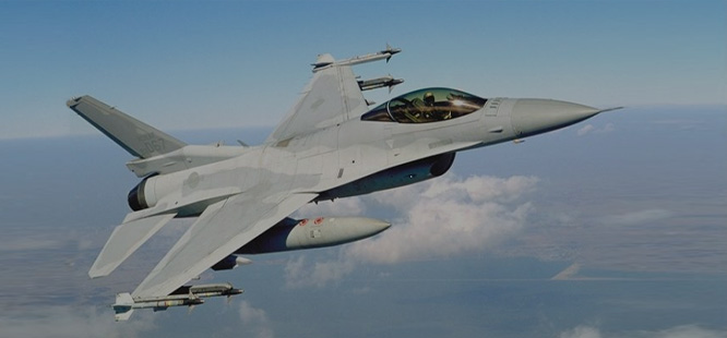 전투기 (F-16)